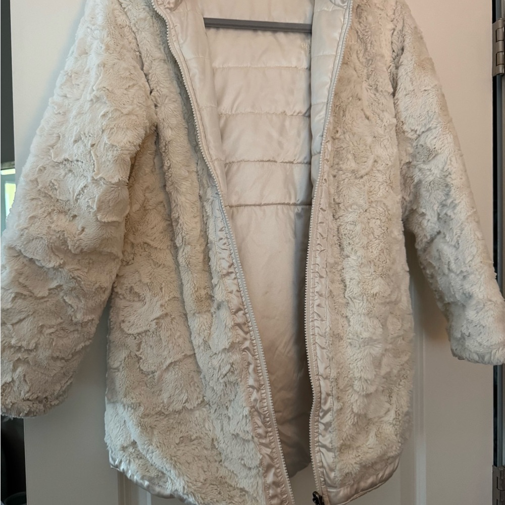REVERSABLE The North Face KIDS Off-White Teddy Jacket